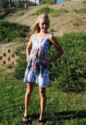 Petite Lover invite you to explore a xxx photos with Tiff xxx gallery 240799