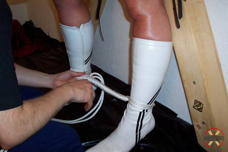 Bound Studio are pleased to offer you a free pics featuring bewitching belle in bound play