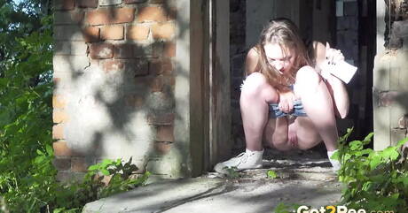 Got 2 Pee pleased to share with you xxx picture gallery with Vika in piss porn